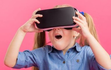 Дитячий офтальмолог розповів про шкоду VR-окулярів