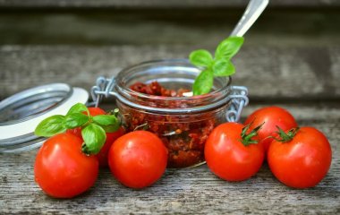 Традиционная итальянская закуска: рецепт вяленых помидоров в микроволновке