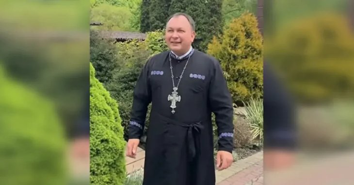 Чи обов’язково цілу ніч сидіти біля покійника: священник Філюк відповів