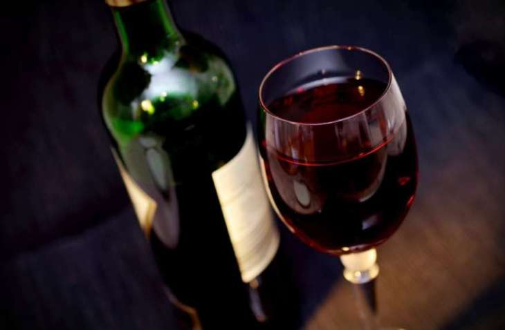 Медики назвали перші ознаки алкоголізму