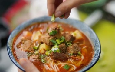 Чому щоденне поїдання супів може бути небезпечним — думка лікаря