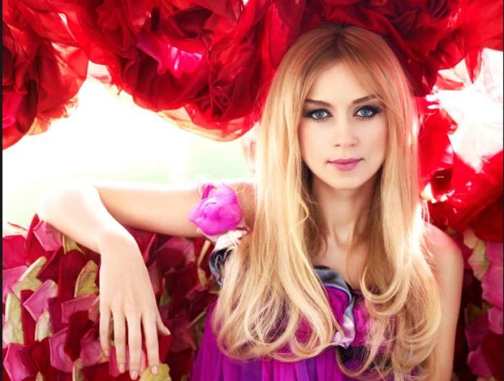 Наталья Валевская показала новогодний look