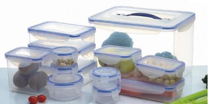Чем мыть пластиковые контейнеры для еды: простые способы избавиться от запаха