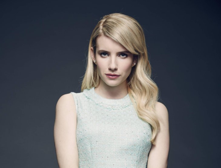 Эмма Робертс похвасталась своим костюмом для Хэллоуина 