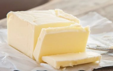Чому в холодильнику завжди має бути вершкове масло, пояснила лікар