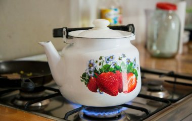 Чи можна кип'ятити одну і ту ж саму воду двічі: це дуже важливо знати