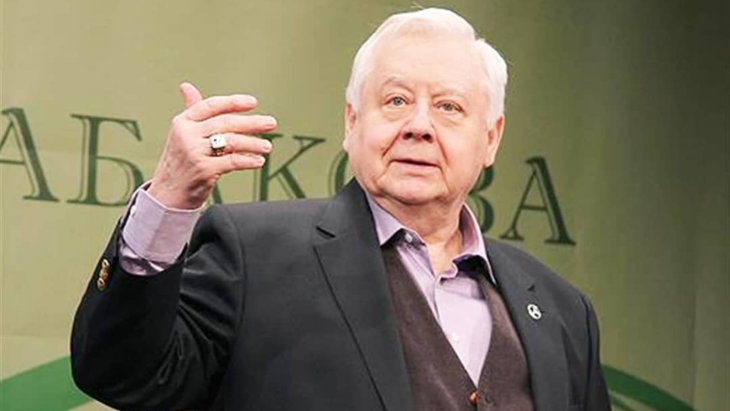 Семья Олега Табакова открыла памятник режиссеру