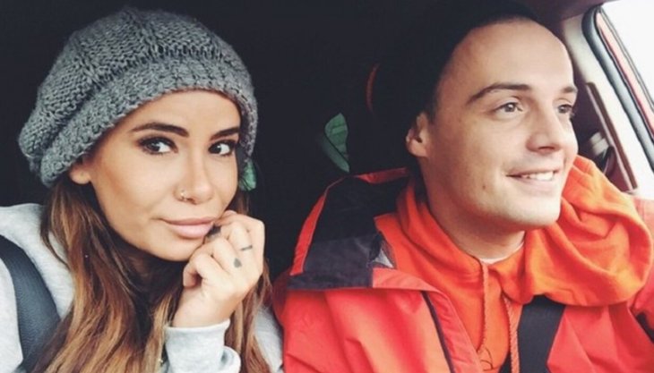 Недолго музыка играла. Днем Айза вернулась к Гуфу, ночью он ее бросил