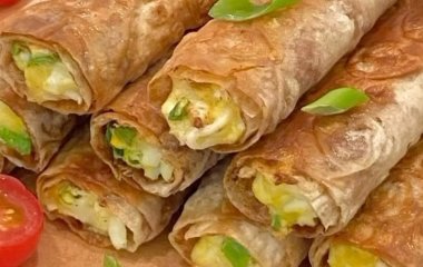 Мінімум продуктів: рецепт лінивих пиріжків за 5 хвилин
