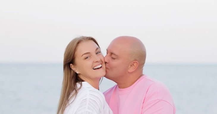 Дружина Юрія Ткача схудла на 30 кг і шокувала несподіваною причиною змін: фото до та після