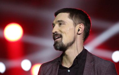 Дима Билан поделился с поклонниками горячим фото с обнажённым торсом