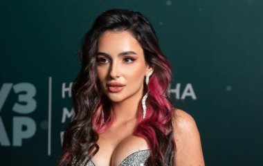 Анна Тринчер попала в скандал, прорекламировав пророссийского депутата