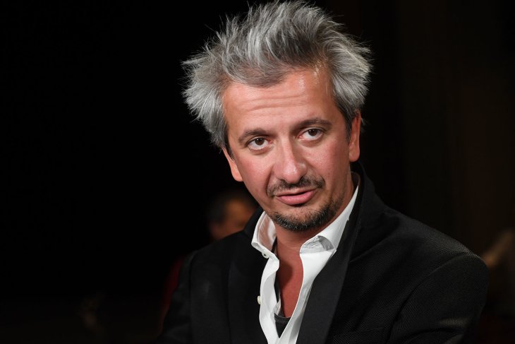 «Это порнуха, а вы извращенец»: Константин Богомолов снял кино, как Дима Билан эмитирует секс с женщиной