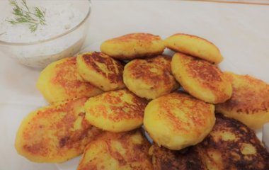 Вкусная трапеза за 40 минут: рецепт картофельных зраз с куриной печенью