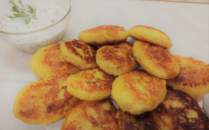 Вкусная трапеза за 40 минут: рецепт картофельных зраз с куриной печенью