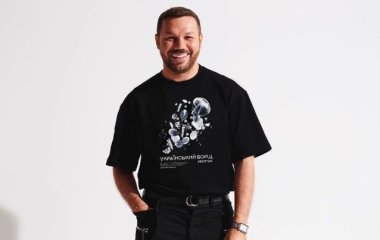 Андре Тан удивил, как выглядел в молодости с длинными и кудрявыми волосами