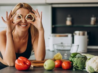 Эти фрукты и овощи не нужно чистить: все витамины находятся в кожуре