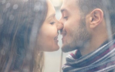 Защищают от боли и сжигают калории. 7 причин, почему целоваться полезно для здоровья