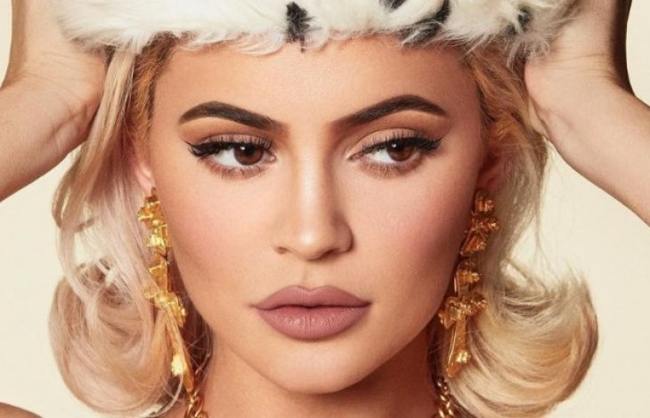 Кайли Дженнер вновь изменила цвет волос: фото 