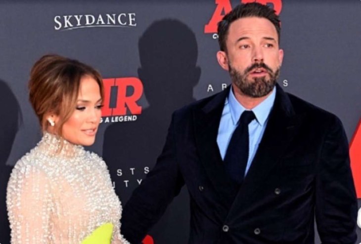 Дженнифер Лопес с Беном Аффлеком заметили на романтической прогулке