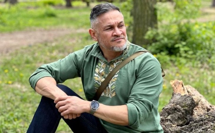 Эктор Хименес-Браво шокировал, как обломки вражеского дрона повредили его дом: 