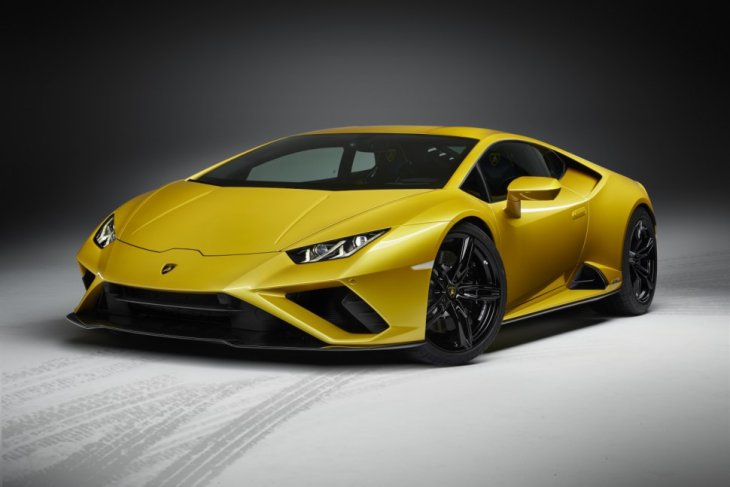 Мужчина голодал 33 дня, чтобы получить Lamborghini. И чуть не умер