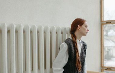 Як зробити квартиру теплішою за пів години: простий лайфгак з батареєю, який зменшує втрати тепла вдвічі
