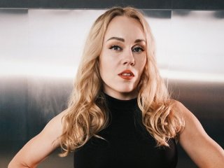 Олена Тополя потрапила в ДТП дорогою до студії та показалася після інциденту