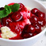 Необычный и сладкий вкус: рецепт кутьи с рисом и вишней