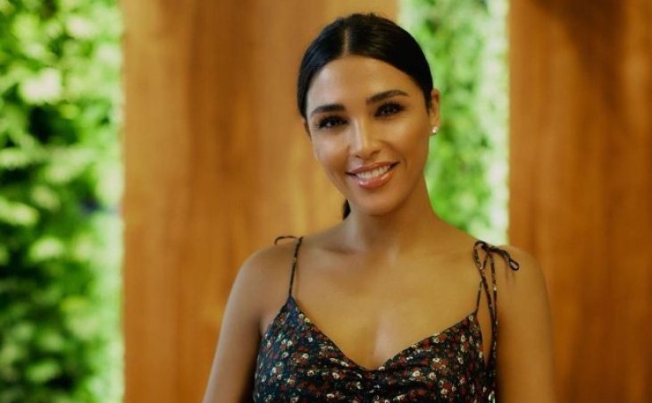 Санта Димопулос в бикини блеснула аппетитными формами и пожаловалась на неожиданный курьез