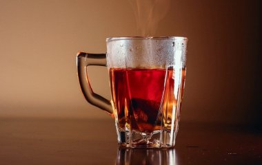 Популярний напій, який регулює кров’яний тиск та покращує кровообіг: мало хто знає про ці його корисні властивості