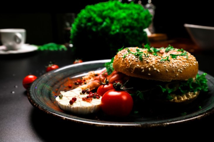 Названі продукти, які не можна їсти після 30 років