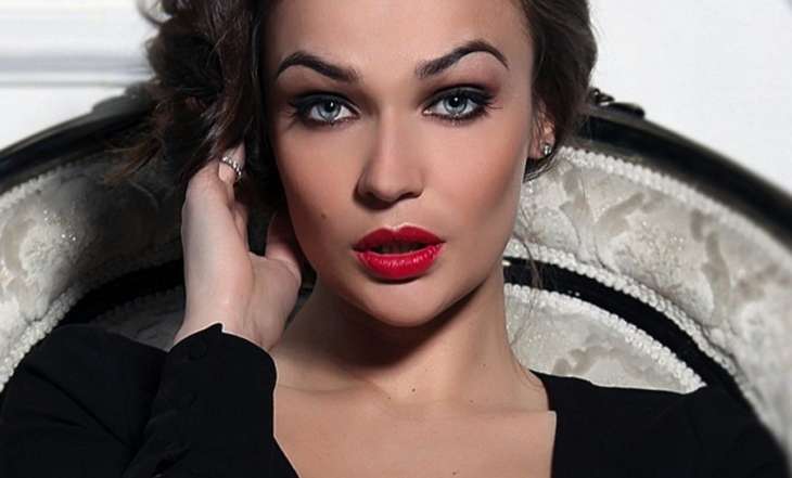 Алена Водонаева удивила снимком со слоном