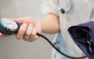 Диетолог назвала лучший напиток для снижения давления