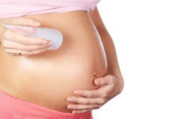 Растяжки на теле во время беременности: причины появления