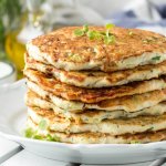 Куриные блины с плавлеными сырками: простой рецепт оригинального блюда
