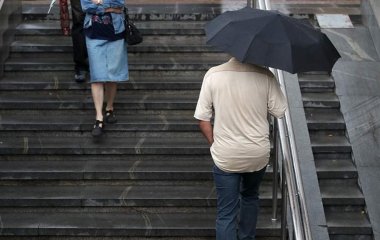 Терапевт розповіла про негативний вплив дощів на здоров'я