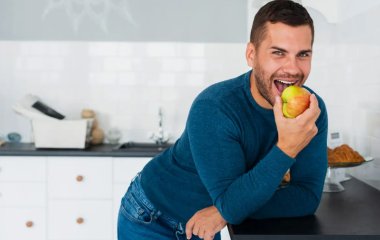 Які продукти допомагають отримувати більше клітковини щодня