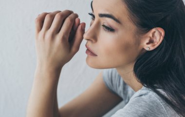 Як впоратися з депресією: 5 незвичайних та дієвих способів