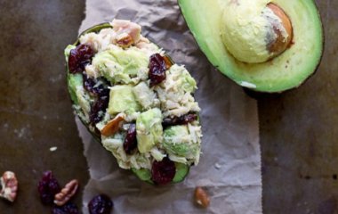 Вкуснее нет ничего. Авокадо, фаршированный тунцом