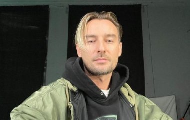 Алан Бадоев честно признался, в каких отношениях находится с детьми от Жанны Бадоевой