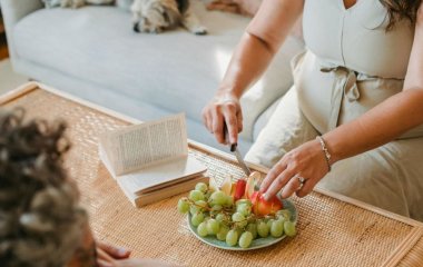 Дослідження показали, що на риси обличчя людини може вплинути те, що їла її мати під час вагітності