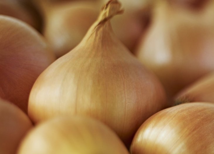 Как убрать горечь из лука: простые способы
