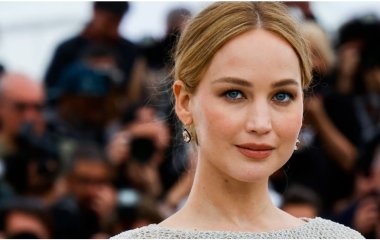 Дженнифер Лоуренс полностью обнажилась в новой комедии Netflix