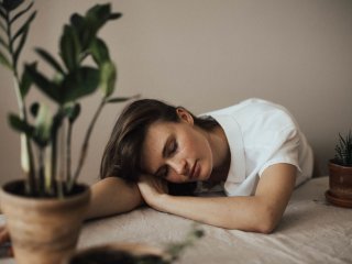 Пять популярных продуктов, вызывающих хроническую усталость