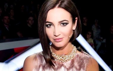 Ольга Бузова позировала в черном бюстгальтере