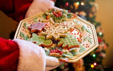 Новогодний стол 2022: что должно на нём быть обязательно