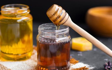 Мифы, в которые верили многие поколения: диетолог рассказала правду о мёде