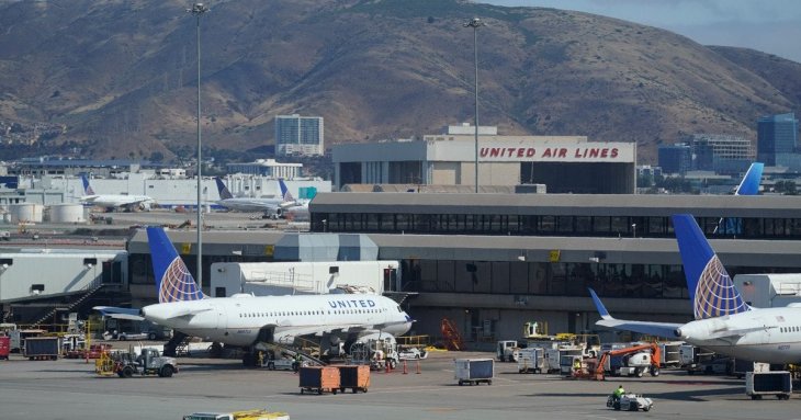 В США поліція затримала пілота на борту літака: в чому його підозрюють