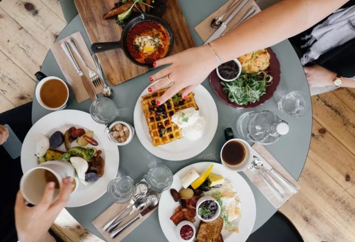 Идеальная сиеста: меню для летних встреч с друзьями